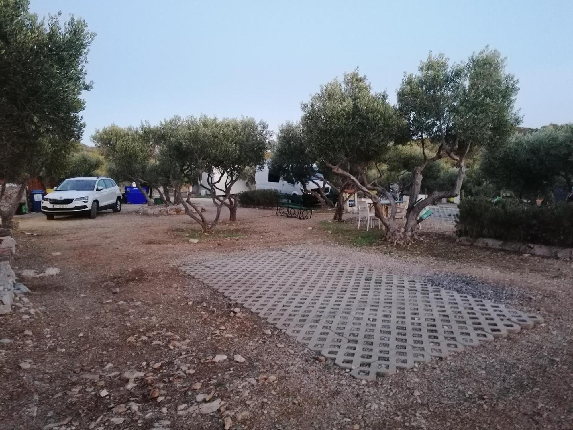Camp Kopito Hotel Hvar Town Bagian luar foto