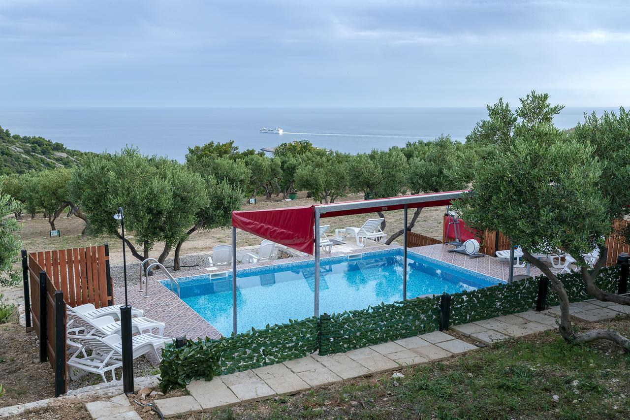Camp Kopito Hotel Hvar Town Bagian luar foto